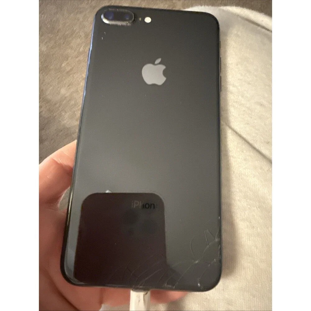 Apple iPhone 8 Plus 64GB WIFI Smartphone. Sprint